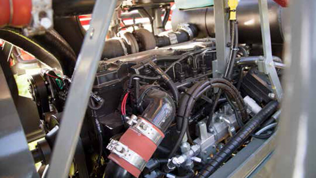 saritor-engine-access-to-engine.jpg